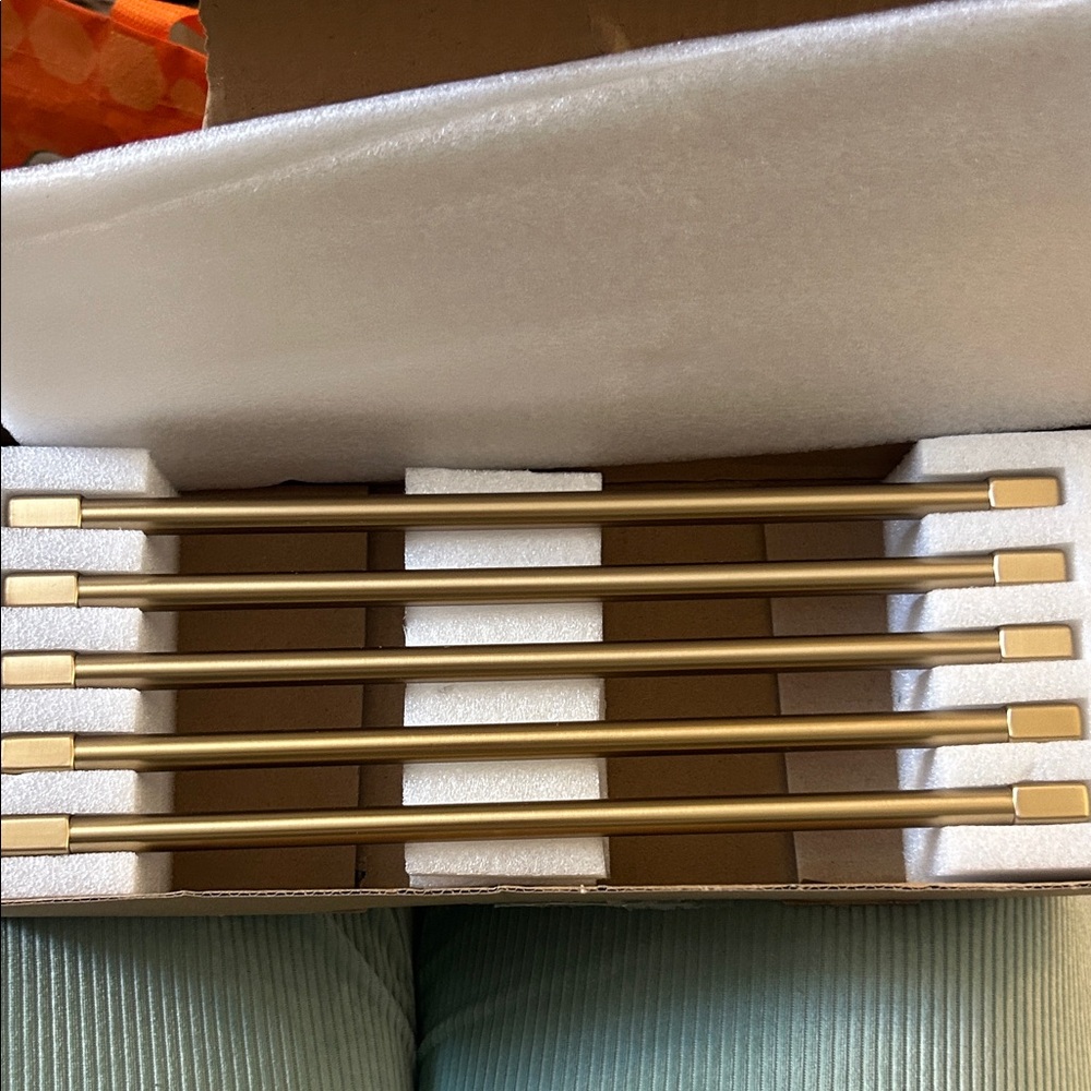 5 Pack Classic Solid Cabinet Handles Champagne Gold Kitchen Drawer Pulls 10.08